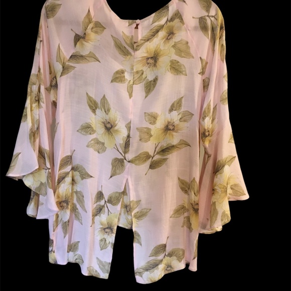 Lauren Conrad Flutter Sleeve Blouse - Picture 2 of 2